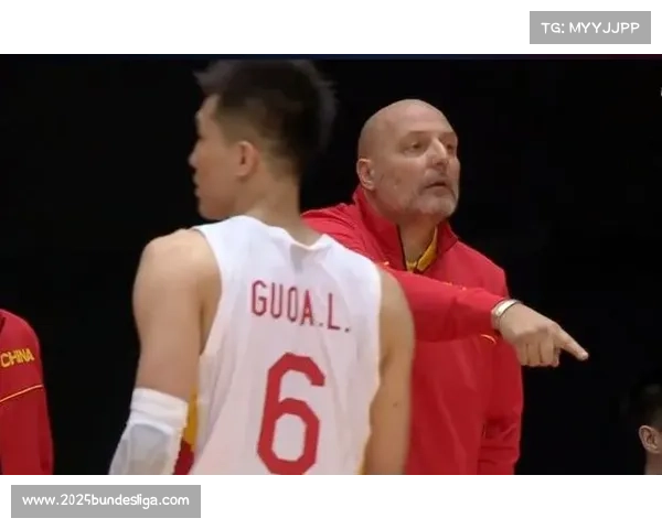 中国男篮世预赛客场战韩国，苏群点评基本功问题