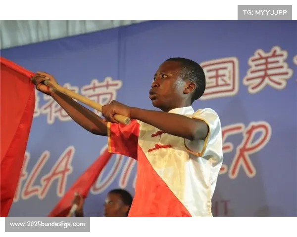 佛山“西甲”大塘赛区主题之夜举办,本土文化表演亮相 佛山“西甲”大塘赛区主题之夜举办,本土文化表演亮相